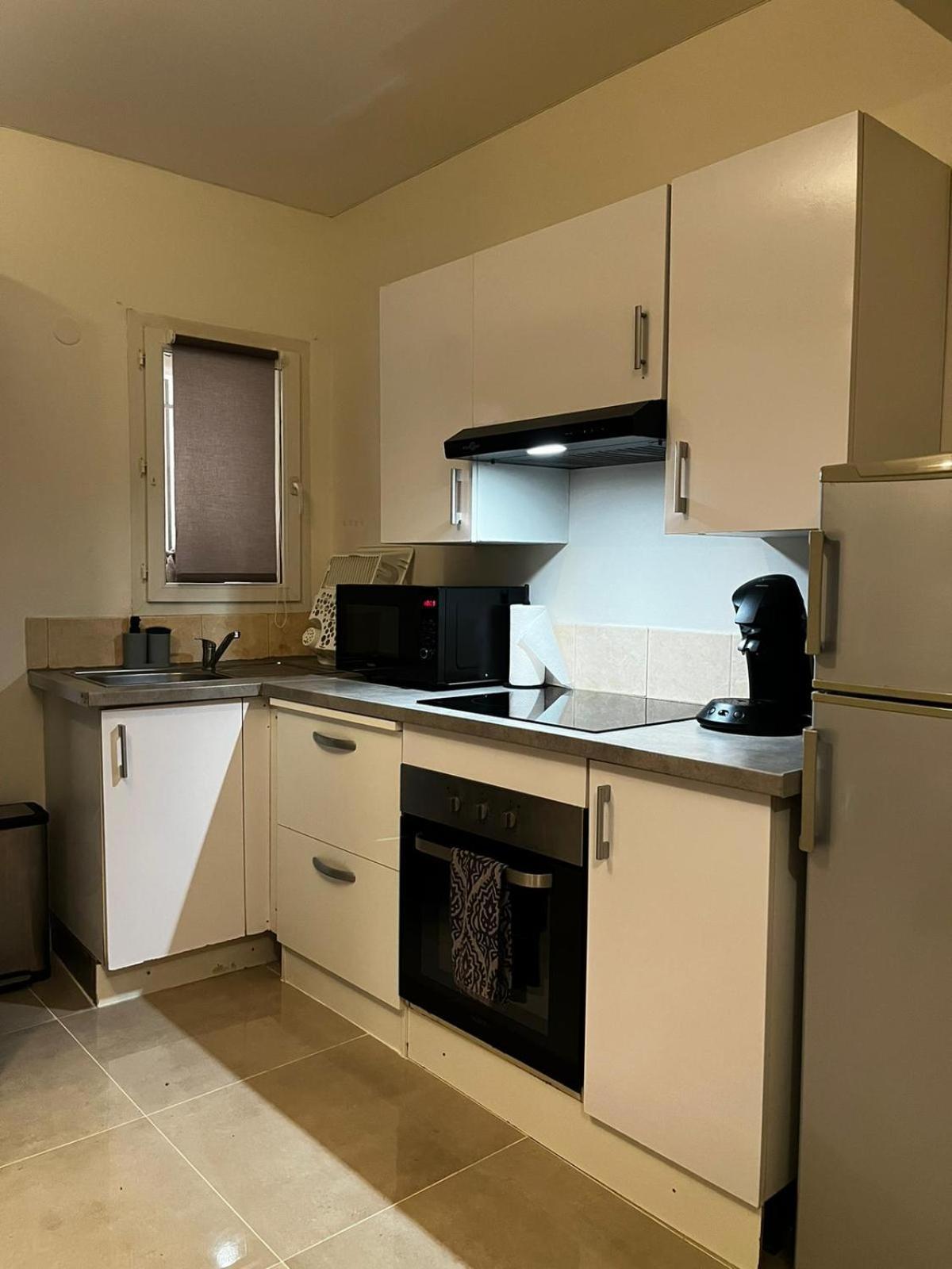 Appartement Des Carmes Nîmes Exterior foto
