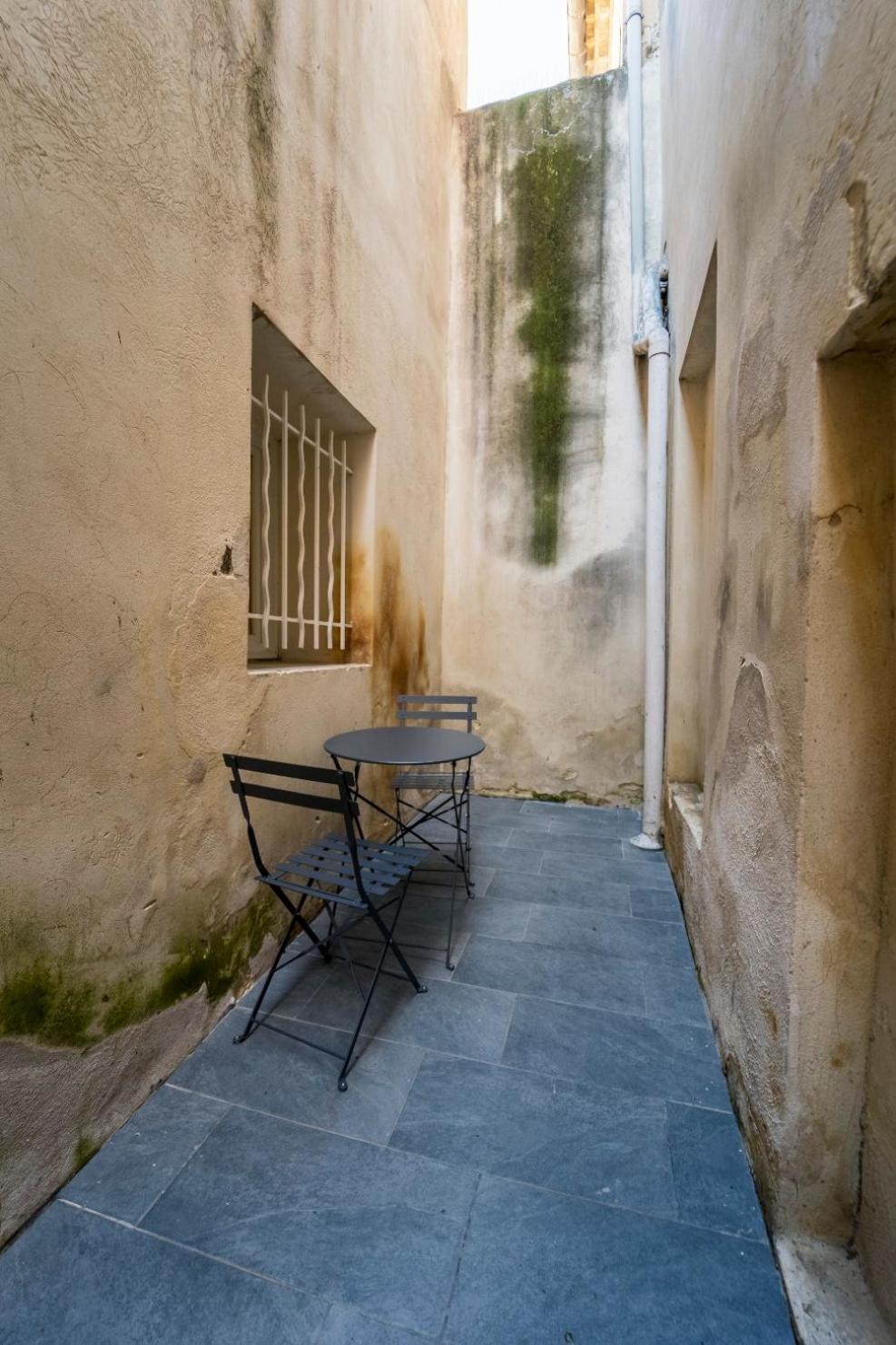 Appartement Des Carmes Nîmes Exterior foto